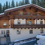 Lechner Apartmán *